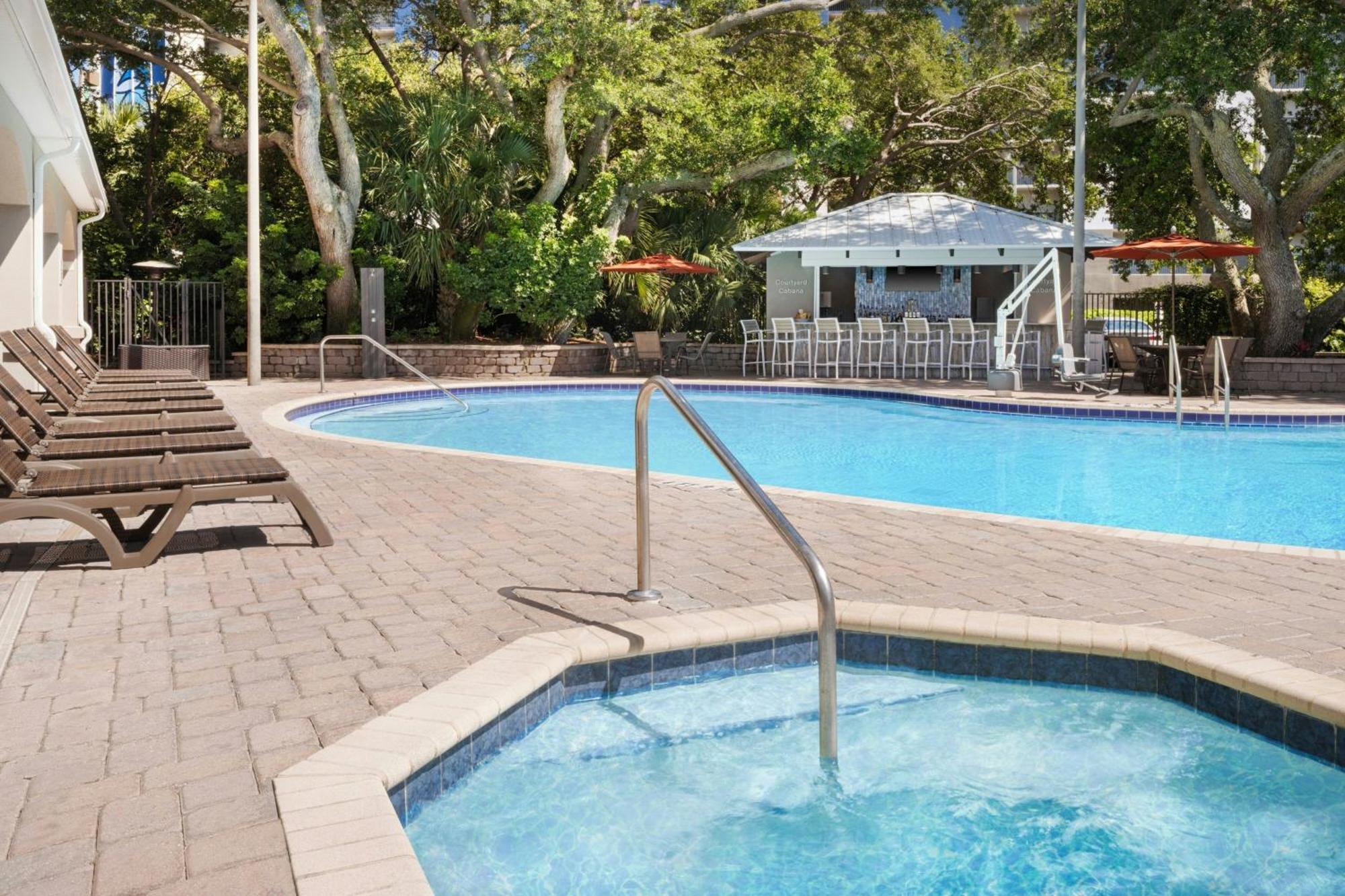 Courtyard By Marriott Cocoa Beach Cape Canaveral Buitenkant foto